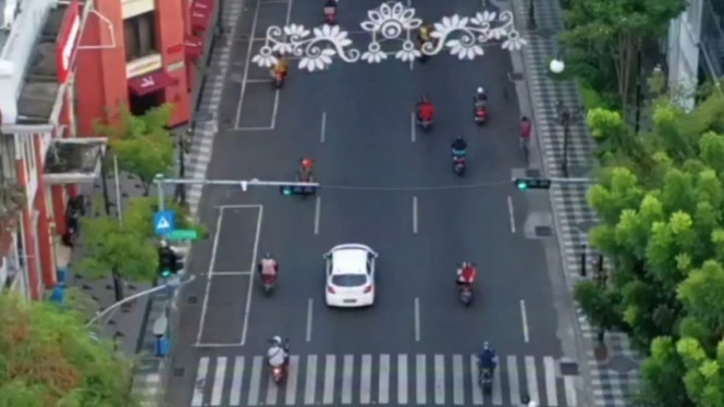 Jalan Tunjungan Kota Surabaya.