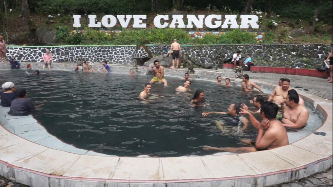 Pemandian Air Panas Cangar
