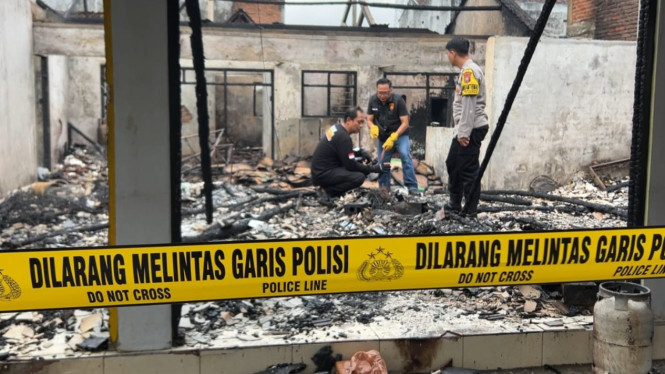 Ruko terbakar di Trenggalek.