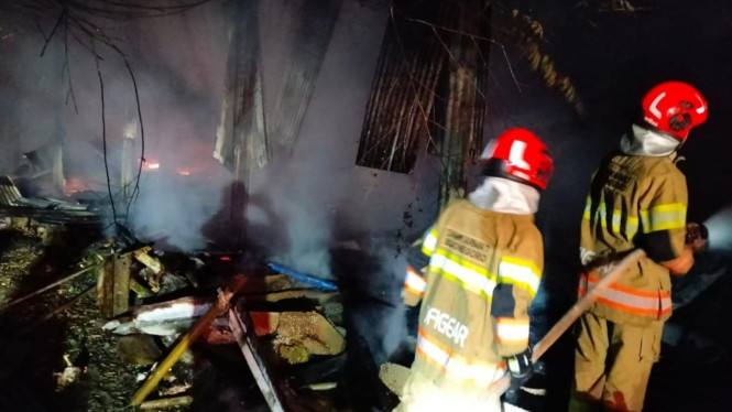 Kebakaran kandang ayam di Bojonegoro.