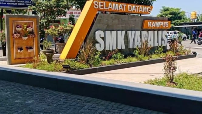 Gedung SMK Yapalis, Krian Sidoarjo