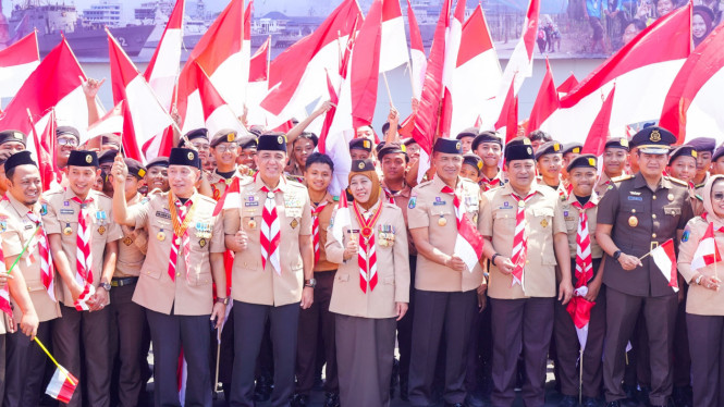 Khofifah pada Apel Hari Pramuka ke-64