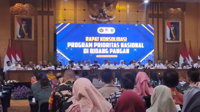 Rapat konsolidasi soal program pangan di Surabaya.