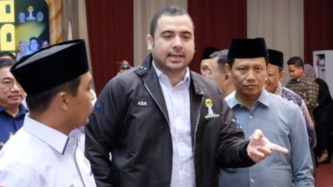 Ketum BPD HIPMI Jatim Ahmad Salim Assegaf (Tengah).
