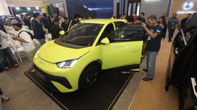 Mobil listrik BYD ATTO 1 d GIIAS Surabaya 2025.