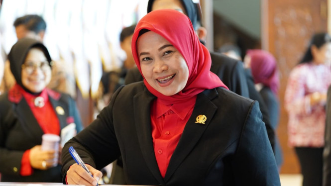 Anggota DPRD Jawa Timur, Wiwin Sumrambah