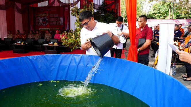 Dirut Petrokimia Gresik Daconi Khotob.