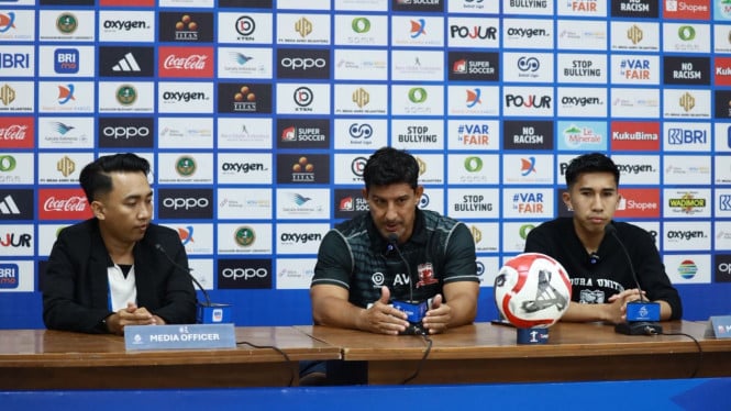 Jumpa Pers Madura United.