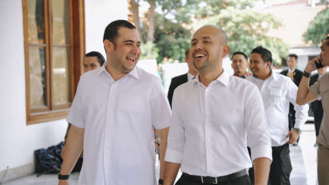 Akbar Himawan Buchari dan Ahmad Salim Assegaf.