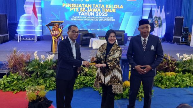 Mendiktisainitek Brian Yulianto di USG.