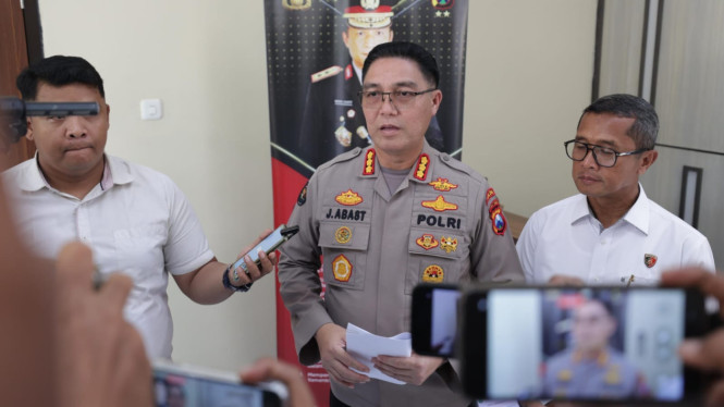 Kabid Humas Polda Jatim Kombes Jules Abraham Abast.