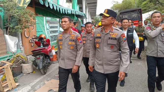 Kapolda Jatim di Ponpes Al Khoziny Buduran, Sidoarjo.