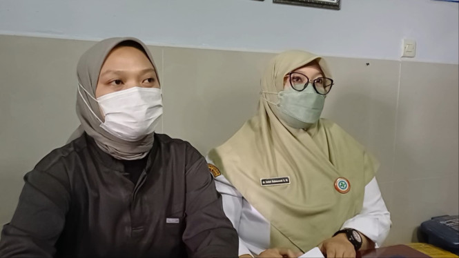 Dokter Puskesmas Mantup, Lamongan.