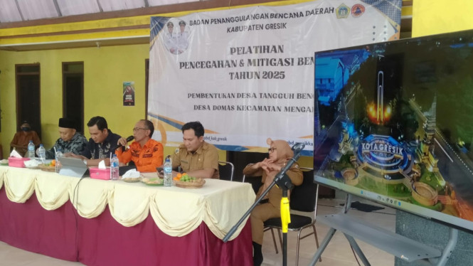 Pelatihan mitigasi bencana oleh BPBD Kabupaten Gresik.