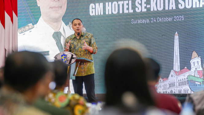 Wali Kota Surabaya Eri Cahyadi di pertemuan dengan pengusaha hotel.