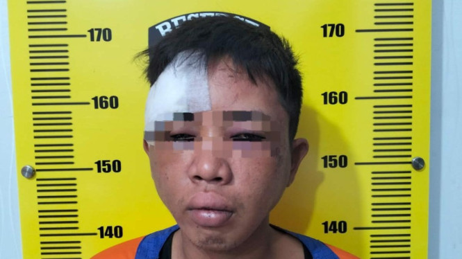 Tersangka curanmor ditahan di Polsek Menganti, Gresik.