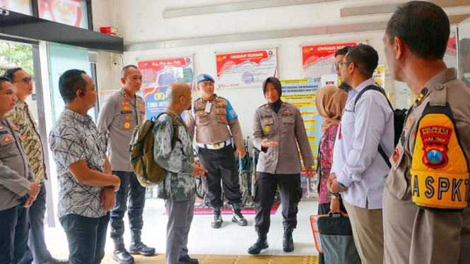Tim Ombudsman RI melakukan penilaian di Polresta Sidoarjo.