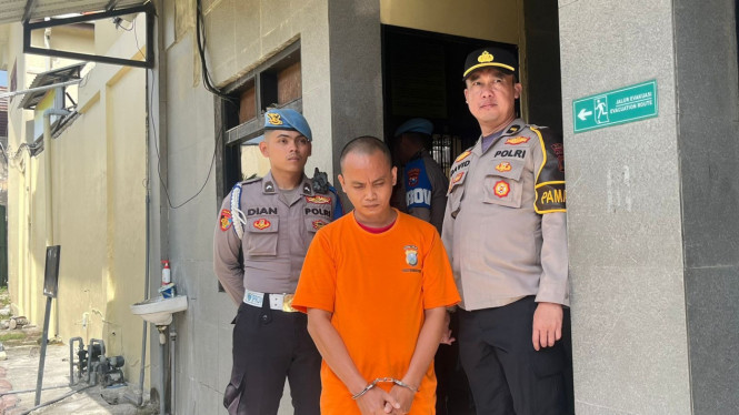 Polisi Menangkap Maling Motor.