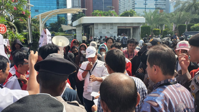 Aksi Damai di Gedung Telkom Indonesia  Jakarta.