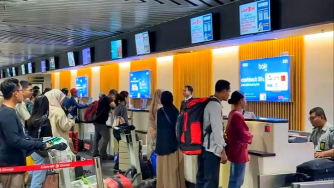 Aktivitas Bandara Internasional Juanda.