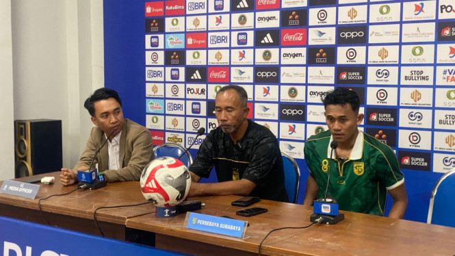 Uston Nawawi dan Catur Pamungkas.