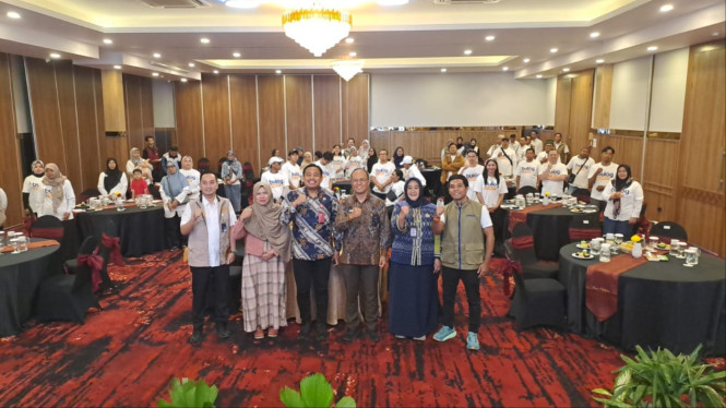 Perum Bulog bersama para pemilik RPK di Malang.
