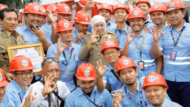 Gubernur Khofifah dalam Apel Bulan K3 2026.