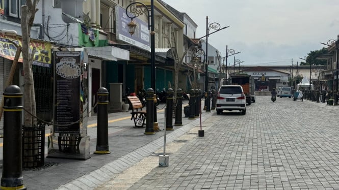 Situasi Jalan Stasiun Kota Kediri.