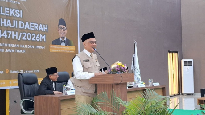 Menteri Haji dan Umrah Mochamad Irfan Yusuf di Surabaya