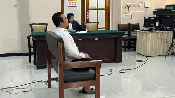Oknum polisi yang menyimpan bahan peledak di rumahnya