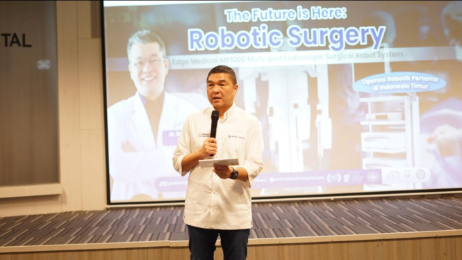 CEO National Hospital Ang Hoey Tiong
