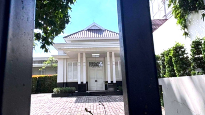 Rumah di lahan bekas Radio Bung Tomo