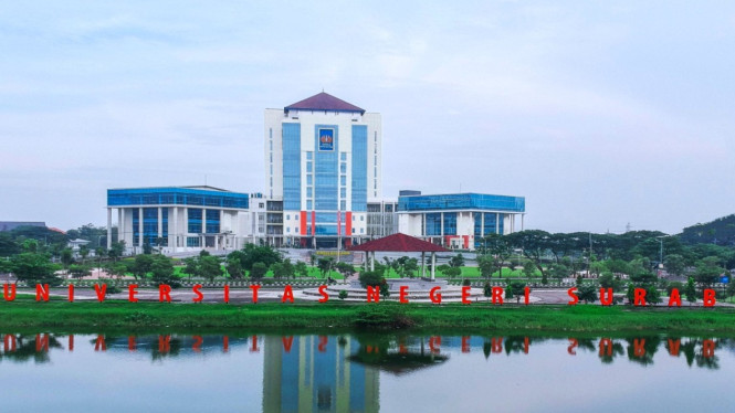 Kampus Unesa.