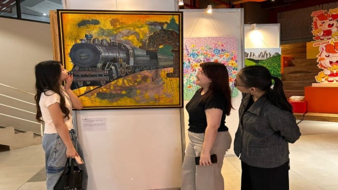 Art Exhibition Exhale di Universitas Ciputra Surabaya
