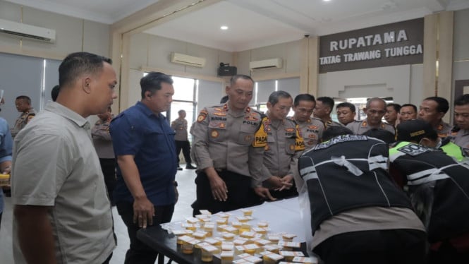 Tes Urine Jajaran Polres Lamongan.