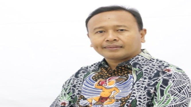 Dosen Unair Listiyono Santoso.