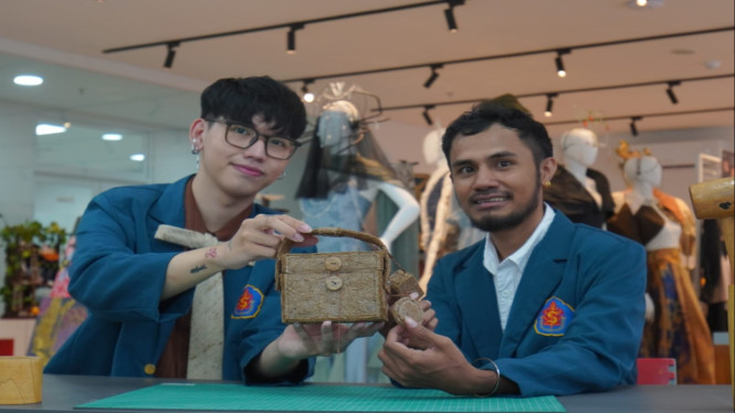 Mahasiswa Ubaya ciptakan tas berbahan serabut kelapa