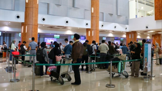 Suasana Terminal Bandara Juanda Surabaya.