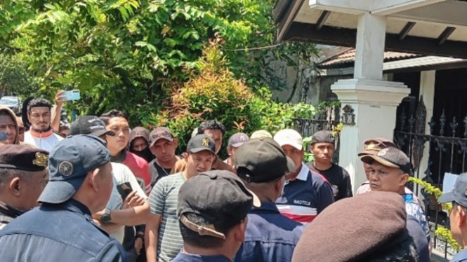Proses Eksekusi Rumah oleh PN Surabaya di Rungkut.