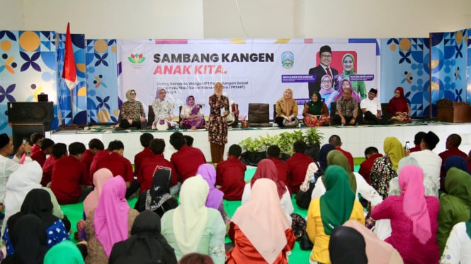 Rustini Muhaimin Saat Kunjungan ke PRSMP Surabaya.