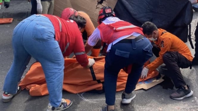 Kecelakaan Margomulyo Surabaya: Pemotor Meninggal Dunia di Tempat