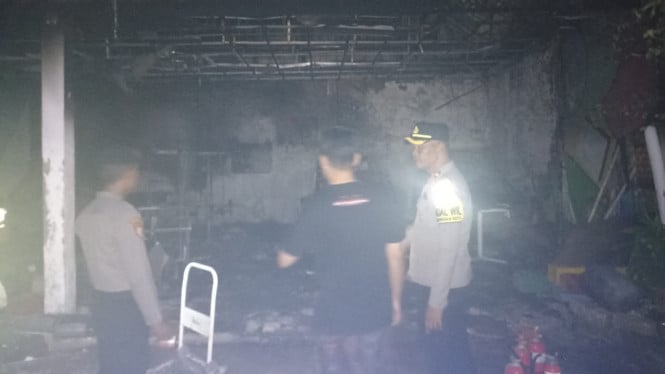 Kondisi Gudang Perusahaan yang Terbakar.