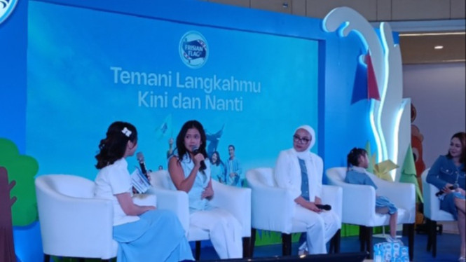 Kampanye Temani Langkahmu, Kini dan Nanti Frisian Flag di Tunjungan Plaza 6 Surabaya.