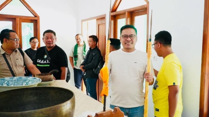 Pulau Bawean dan Pembangkit Semangat Hidup Wakil Ketua DPRD Surabaya