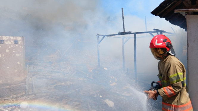 Tiga Rumah di Bojonegoro Ludes Terbakar, Kerugian Ratusan Juta