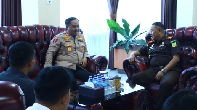 Kunjungan Jajaran Polres Gresik ke Kejari Gresik.