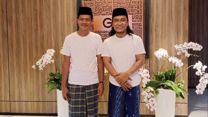 Kiai Imam Jazuli dan Gus Miftah.