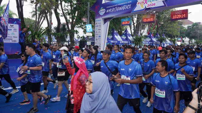 Peserta Crystalin RunXperience Surabaya 2026.