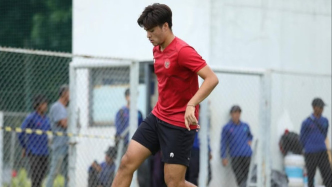 Brandon Scheunemann saat latihan bersama timnas.