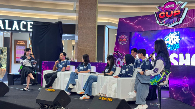 Sesi Talkshow dalam AXIS Cup 2026 di Surabaya.